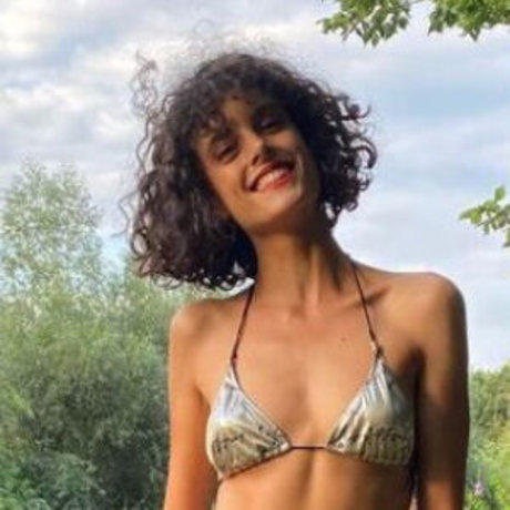 Diana Sar beautiful star pictures