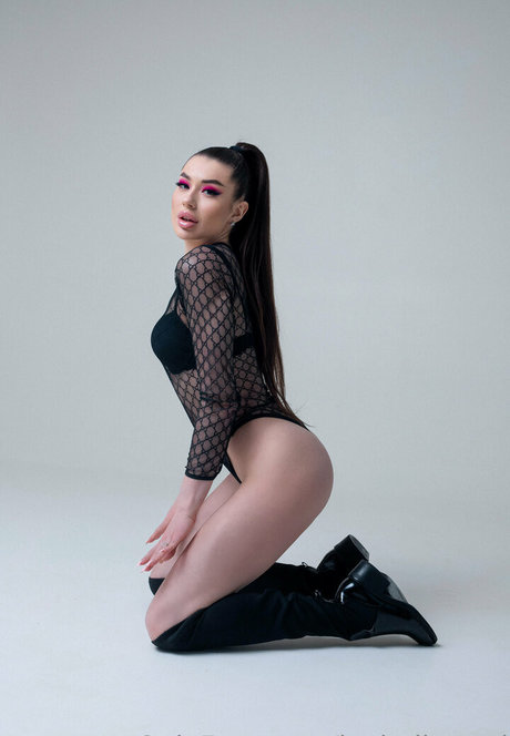 dinadimond model pornographic galleries