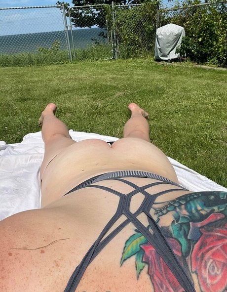 amazonlynn model erotic gallery