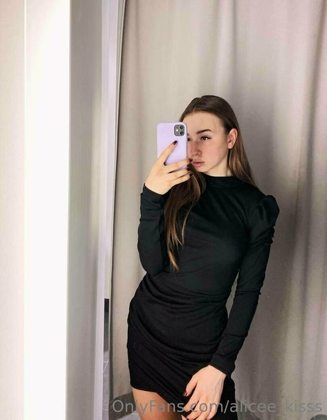 alicee kisss beautiful actress pic