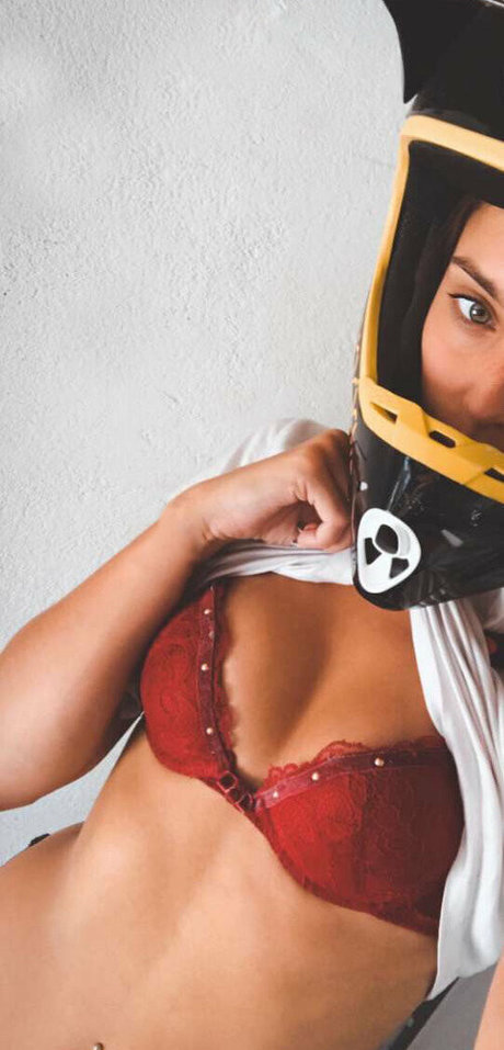 sarissakoldenhof naked actress photo