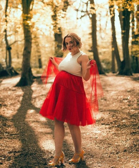 Hannah Witton naked actress pics