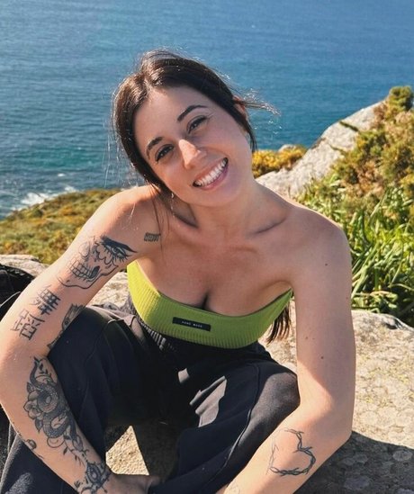 Raquel Tamborino model adult img