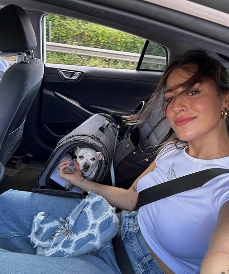 paulagonu pretty pornstar pic