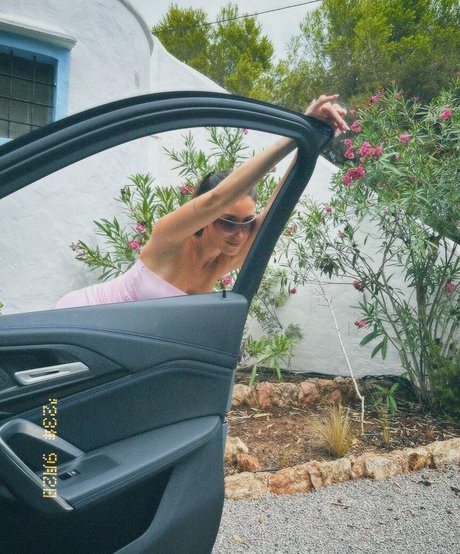 paulagonu model naked archive