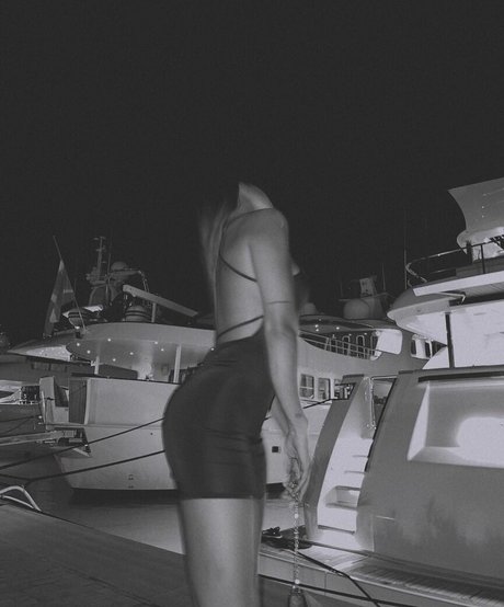 paulagonu pretty star gallery