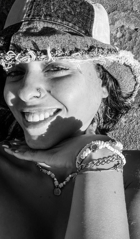 Marta De Lola Profile Photo