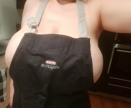 missmeismaid perfect model pic