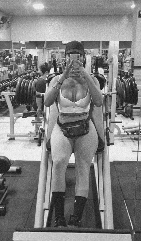 Juju Bellini art star picture