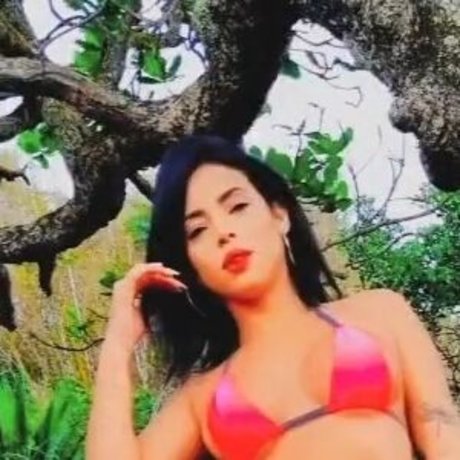 Juju Bellini nude star gallery