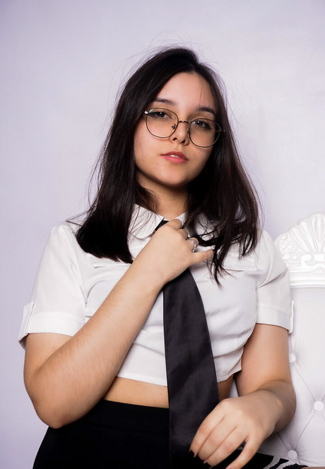 Hellen Duarte star exclusive image