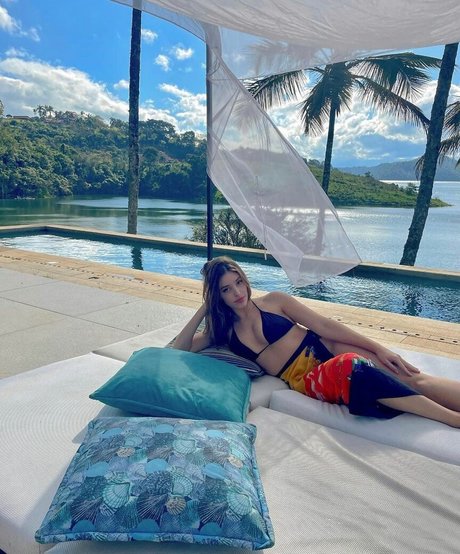 Maria Bonino model high quality img