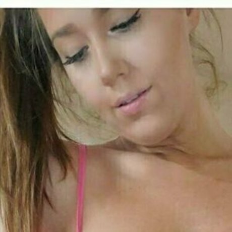 princessoliviarose model pornographic images