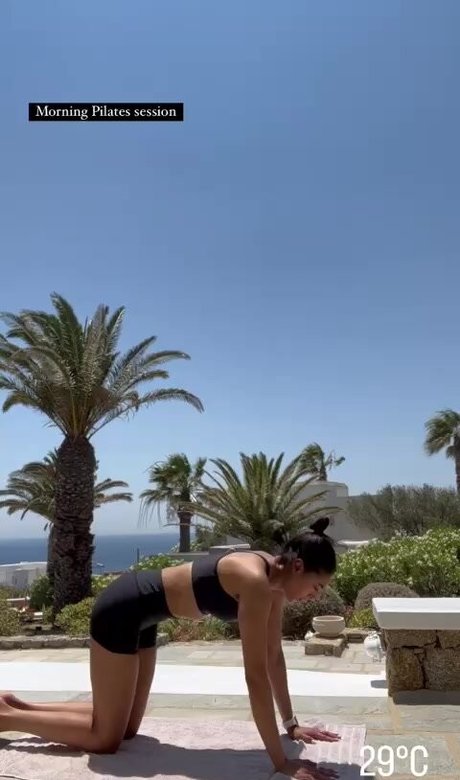 Shirin Olivia hot actress photos