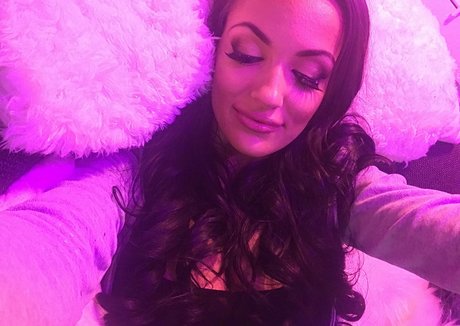 sofiryanxoxoxo porn model pictures