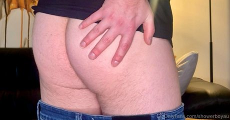 showerboyau exclusive star photo