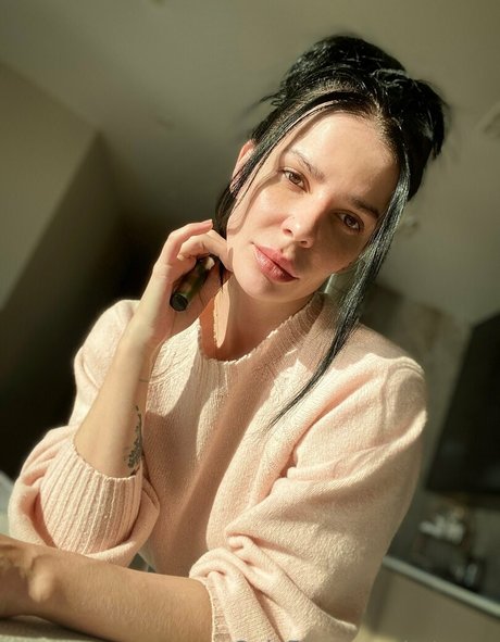 artease sexy pornstar picture