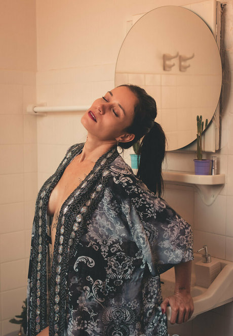 carol gasquess adult model photo