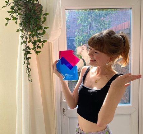 Maisie Peters pornstar naked photo