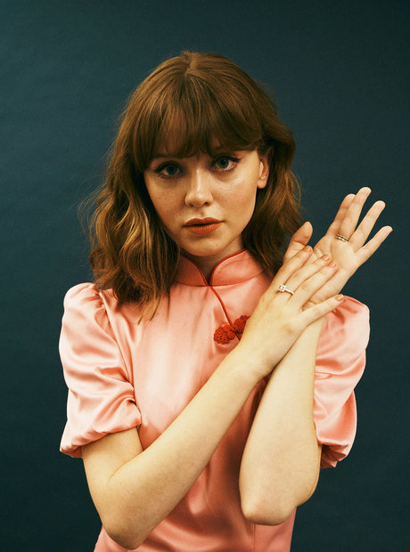 Maisie Peters model nude image