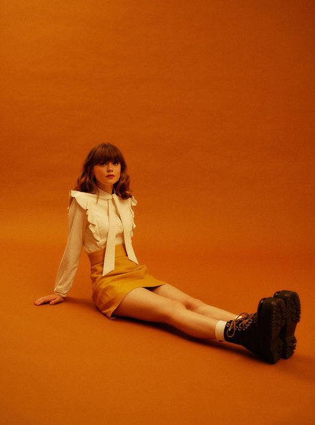 Maisie Peters nice model picture