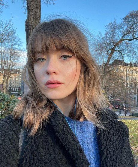 Maisie Peters pornstar xxx photo