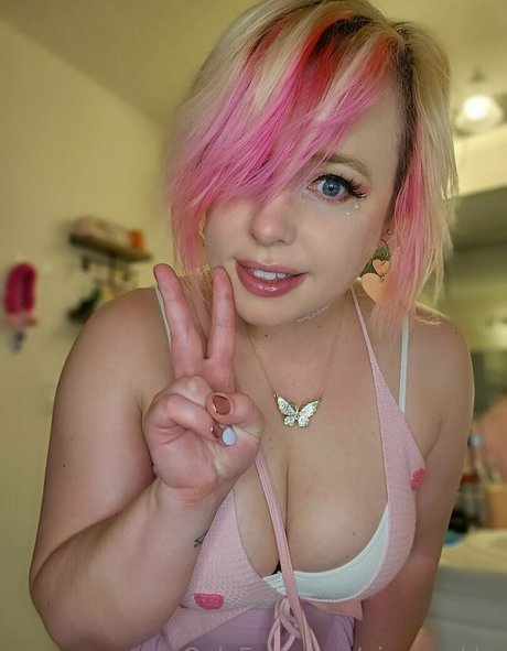 piggynukka nude pornstar pic