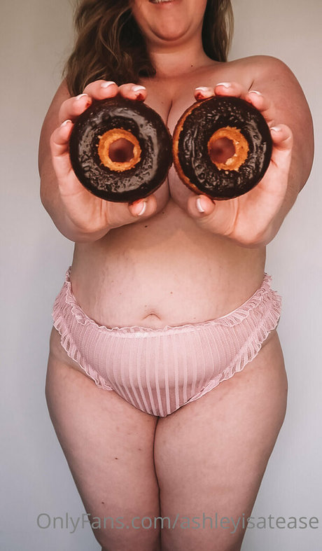 ashleytheteasefree star xxx galleries