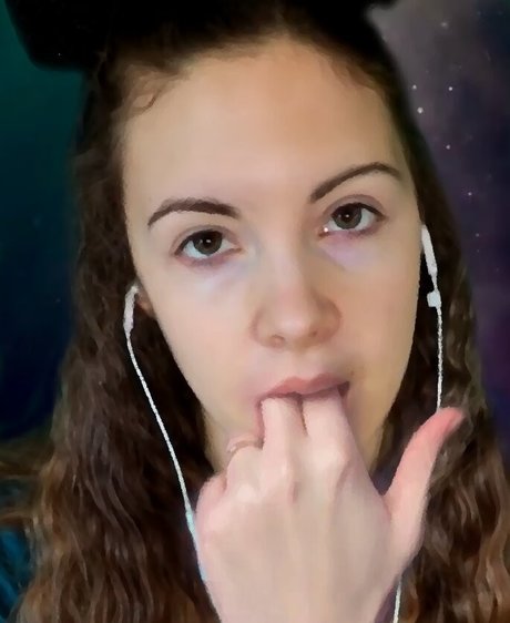 Rapunzel ASMR model pretty pic