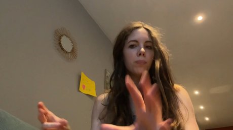 Rapunzel ASMR adult model pic