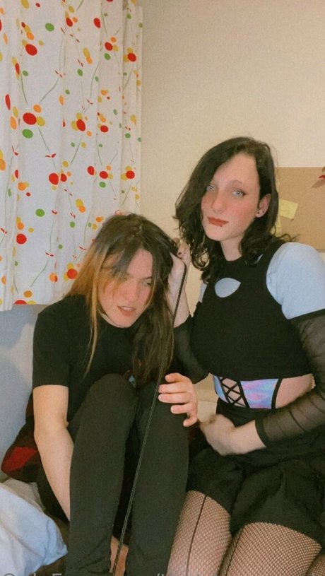 thatdepressedrat sexy pornstar image