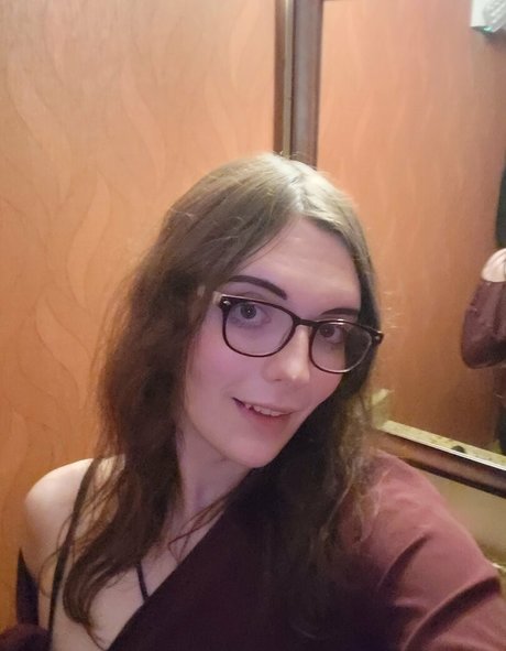 ayyplus Photo Gallery