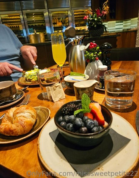 misssweetpetite22 pornstar naked image