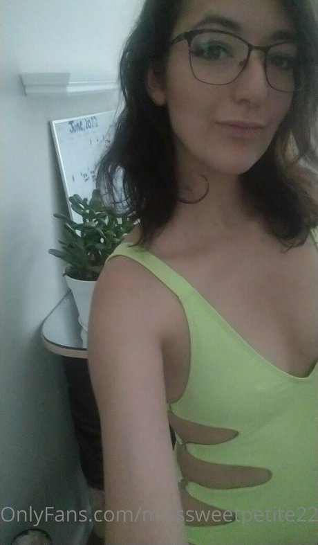 misssweetpetite22 star sexy gallery