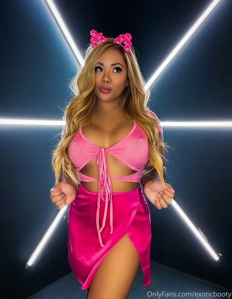 exoticbooty star sex photos