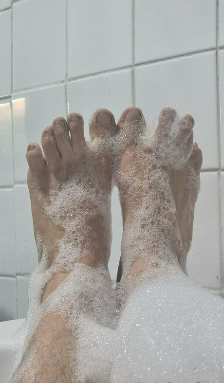 ladsfeetfree naked pornstar pic