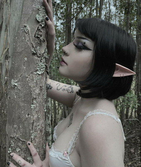 Ghostbabss model beautiful pic