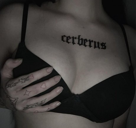 Ghostbabss beautiful actress img