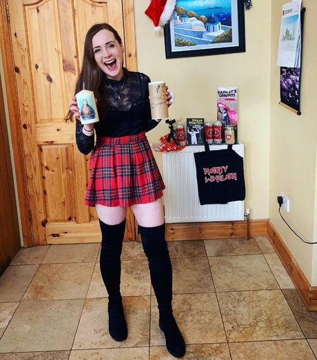 busty milf onlyfans free archive