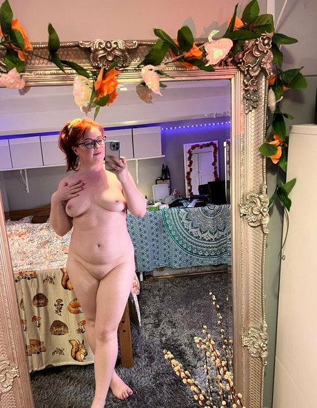 sweetlucyspage free actress pictures