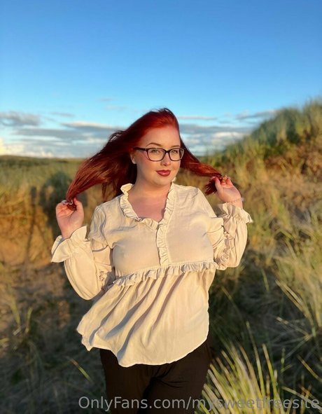 sweetlucysfreepage art actress photos