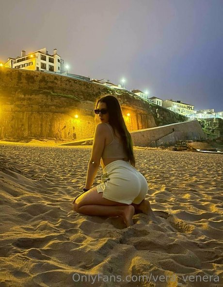 vera venera model art photo