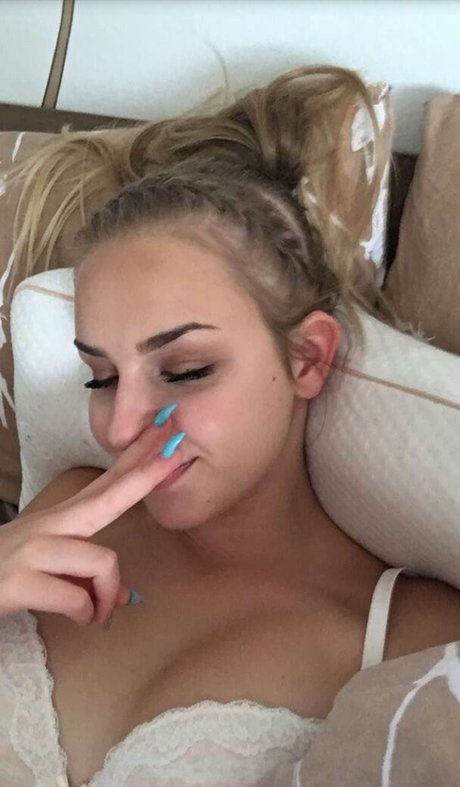 busty solo onlyfans top archive