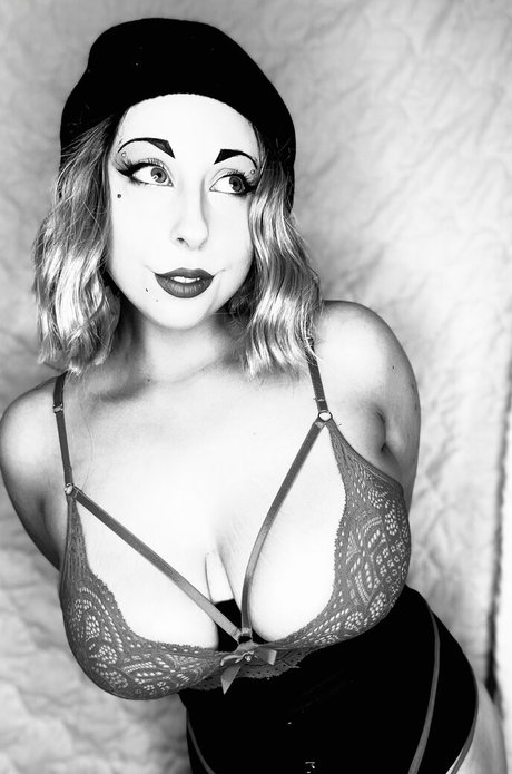 ebony smoking onlyfans free xxx photo