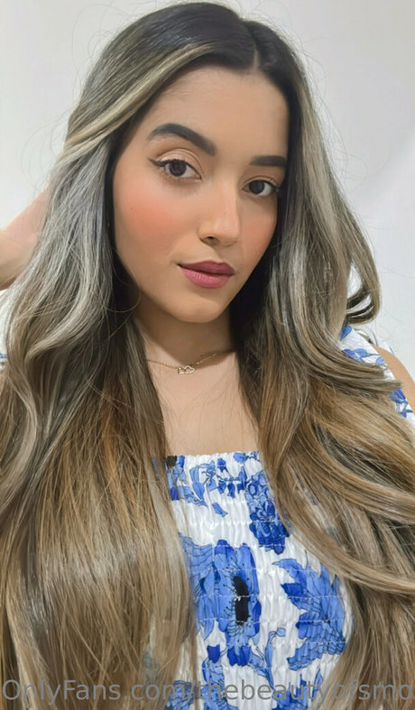 thebeautyofsmoking star adult pictures