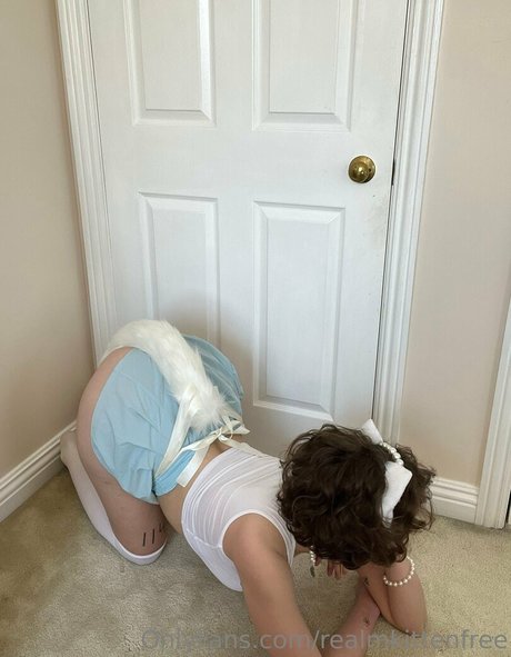 realmkittenfree sexy star archive