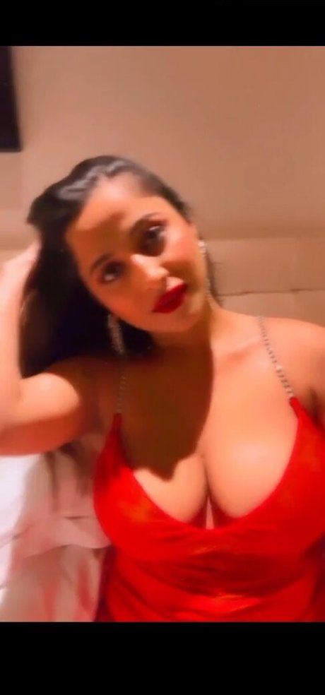 Desi Viral Collection star top pic