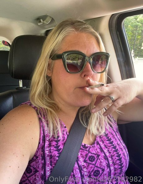 college girl onlyfans naked pictures