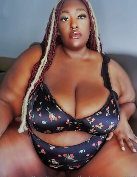 forbiddenfruyt23 model free image