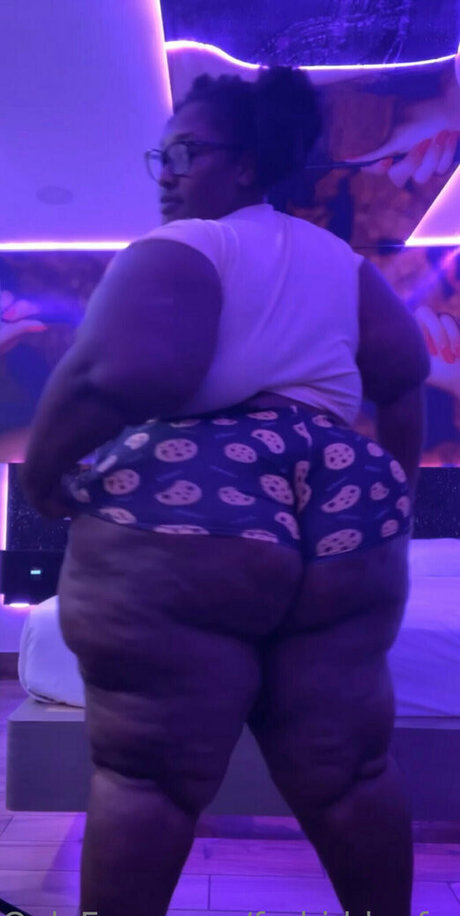 forbiddenfruyt23 model sex pictures